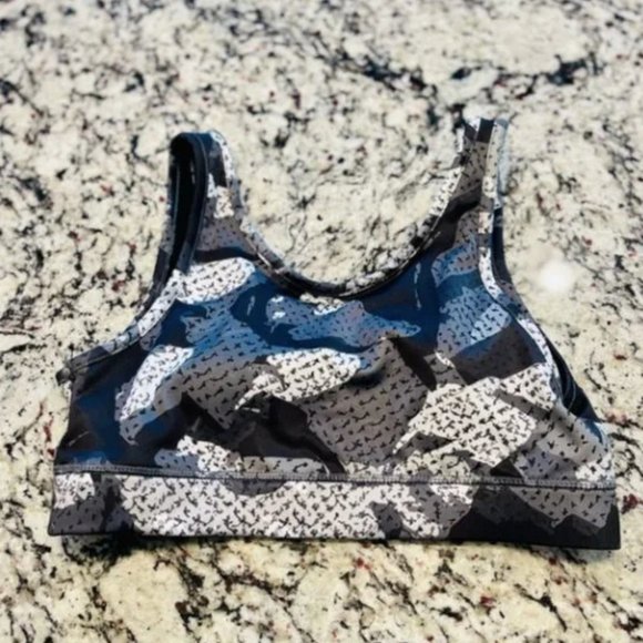NWT MONO B Sports Bra Abstract Camo Black/Gray/White SIZES MEDIUM & LARGE - Picture 6 of 15